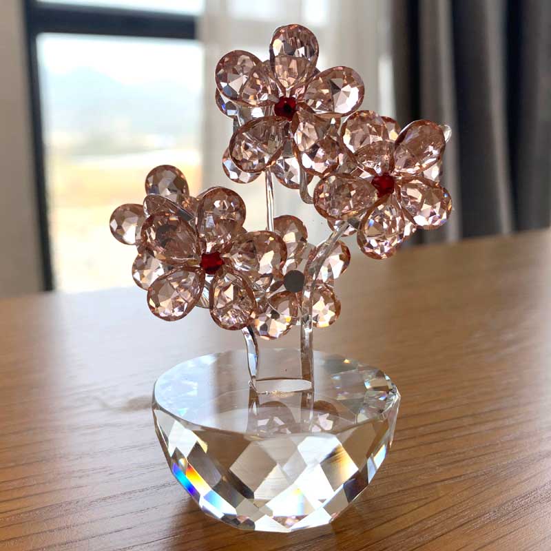 K9 Crystal Plum Flower Figurin - Paper Weight Crystal บทวิจารณ์และราคา